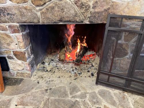 Fireplace First - 2022-WFD-WB4BBF 3272